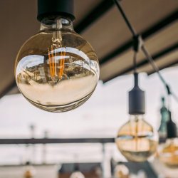 DEKORACYJNA OZDOBNA ŻARÓWKA LED E27 AMBER 6W