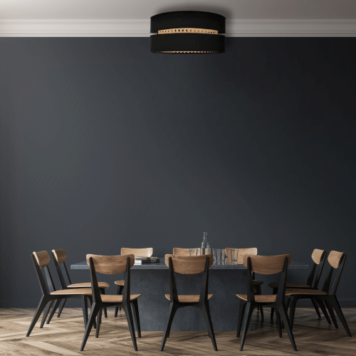 Czarna lampa wisząca z ratanem